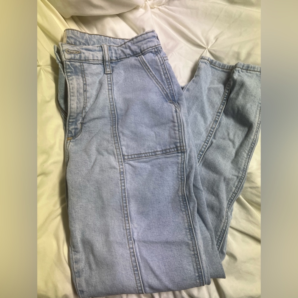 CUTE JEANS